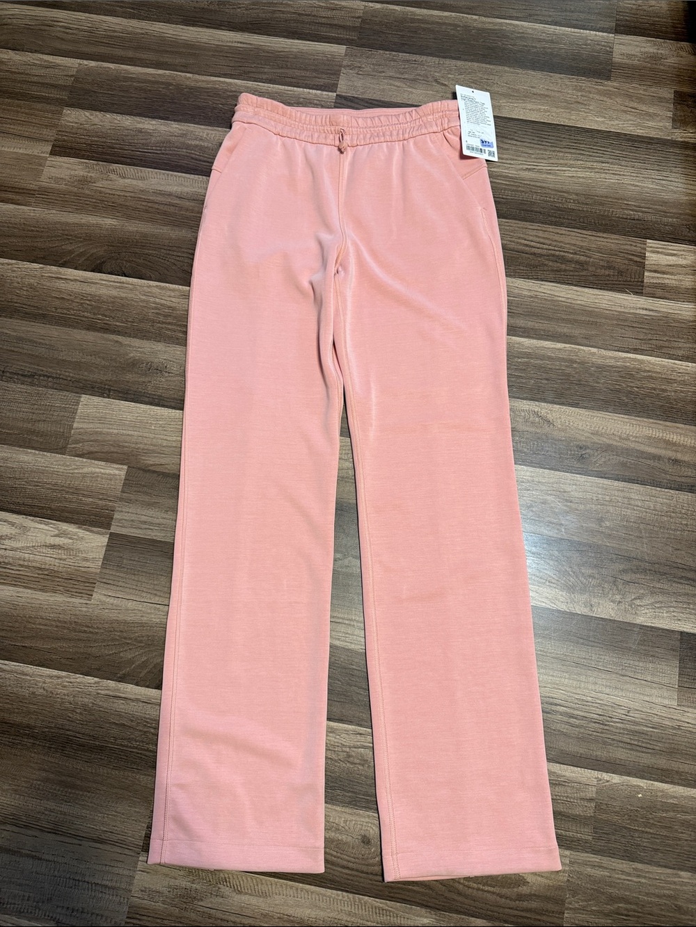 Lululemon softstreme high rise, athletic pant size 6 tall